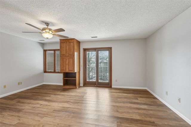 401 SE Delaware Avenue 306, Ankeny, IA 50021