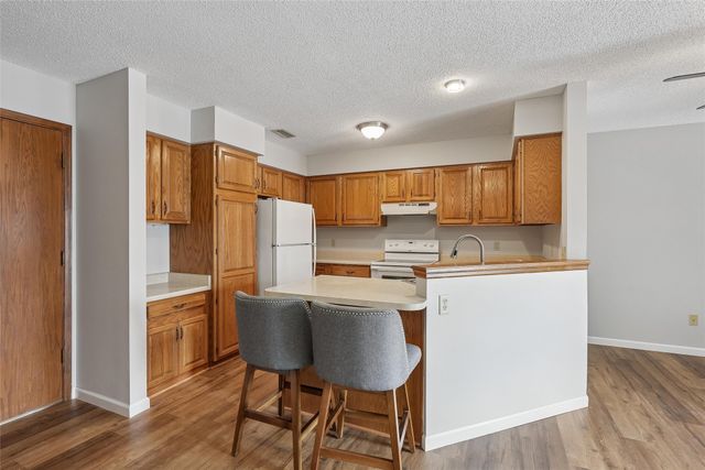 401 SE Delaware Avenue 306, Ankeny, IA 50021