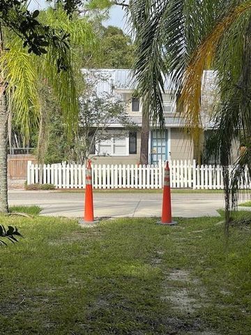 7439 MOTT AVENUE, Orlando, FL 32810