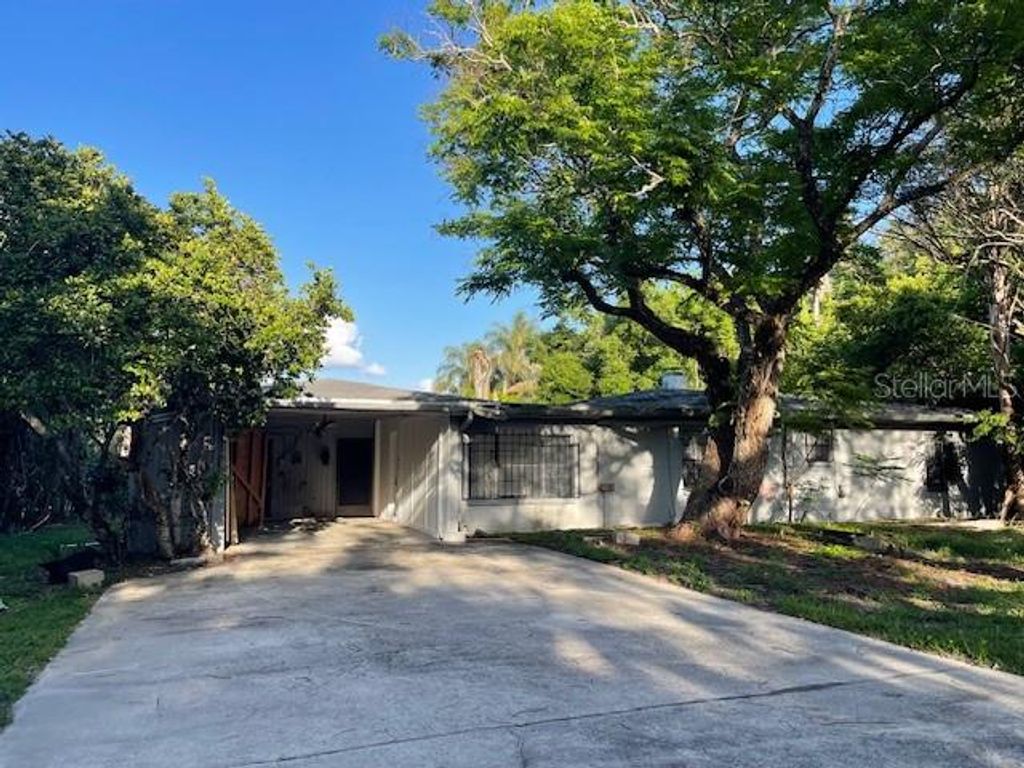 7439 MOTT AVENUE, Orlando, FL 32810