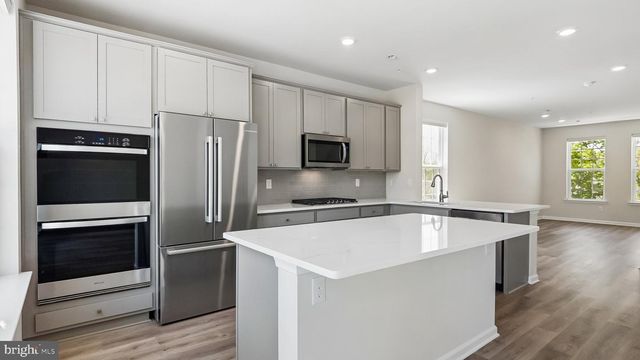 250 SMITHWORKS BLVD, Phoenixville, PA 19460