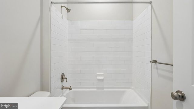 250 SMITHWORKS BLVD, Phoenixville, PA 19460