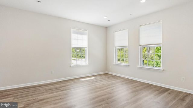 250 SMITHWORKS BLVD, Phoenixville, PA 19460