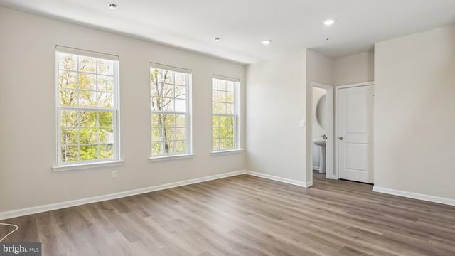 250 SMITHWORKS BLVD, Phoenixville, PA 19460