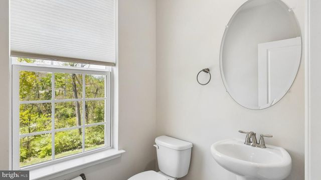 250 SMITHWORKS BLVD, Phoenixville, PA 19460