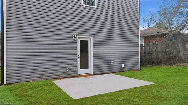 2512 Machine Street, Winston-salem, NC 27105