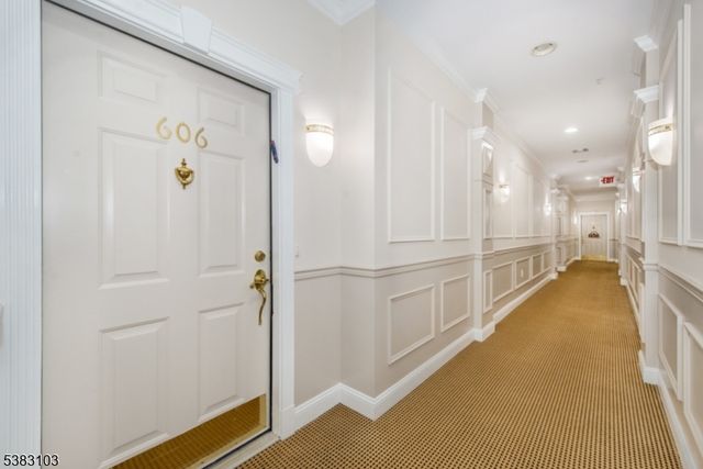 606 Four Seasons Dr 606, Wayne Twp., NJ 07470