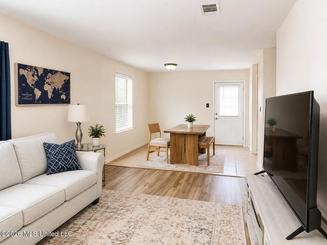 1314 School Avenue, Pascagoula, MS 39567