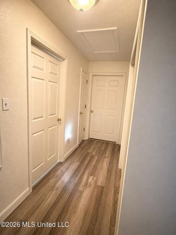 1314 School Avenue, Pascagoula, MS 39567