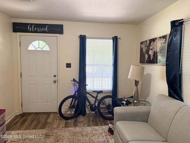 1314 School Avenue, Pascagoula, MS 39567