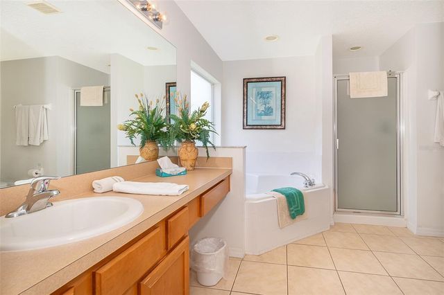 8612 LA ISLA DRIVE, Kissimmee, FL 34747