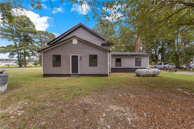 1325 Buckhorn DR, Suffolk, VA 23437