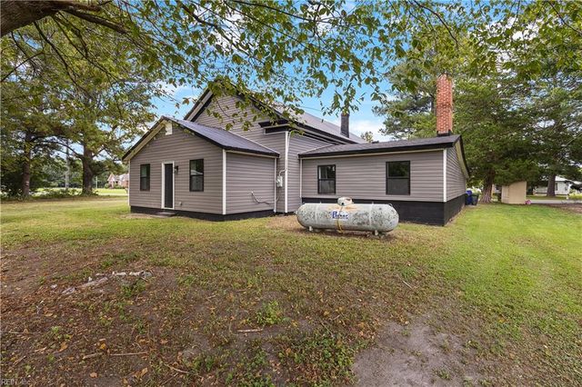 1325 Buckhorn DR, Suffolk, VA 23437