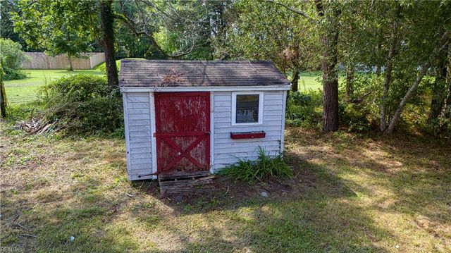 1325 Buckhorn DR, Suffolk, VA 23437