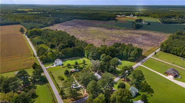 1325 Buckhorn DR, Suffolk, VA 23437