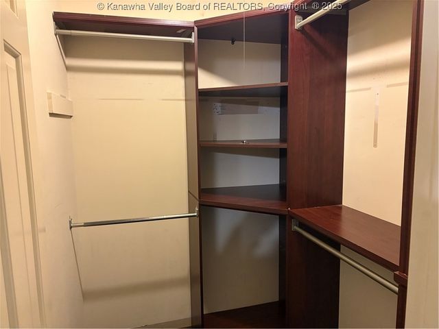 42 Geronimo Drive, St Albans, WV 25177