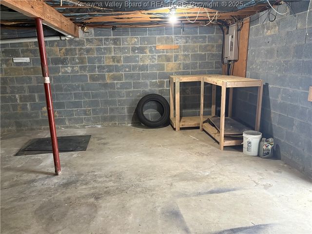 42 Geronimo Drive, St Albans, WV 25177