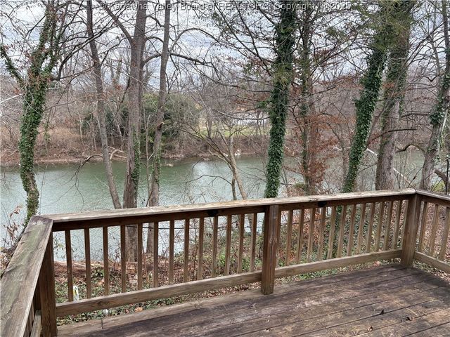 42 Geronimo Drive, St Albans, WV 25177