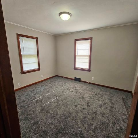 3009 W KRAUSE Avenue, Peoria, IL 61605