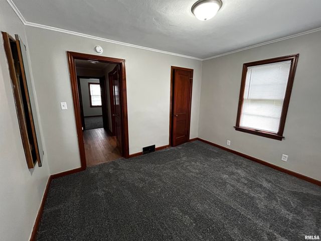 3009 W KRAUSE Avenue, Peoria, IL 61605