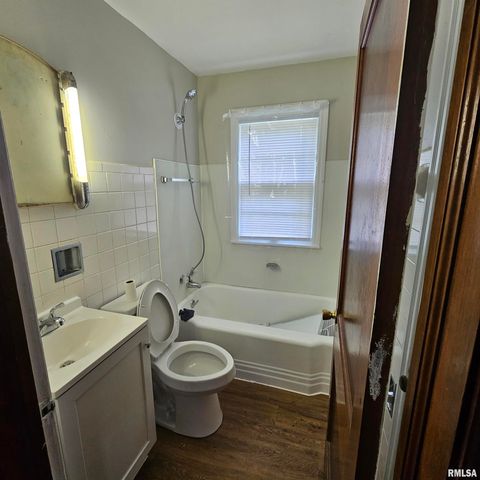 3009 W KRAUSE Avenue, Peoria, IL 61605