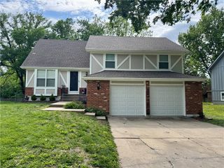 13908 S Brookwood Court, Olathe, KS 66062