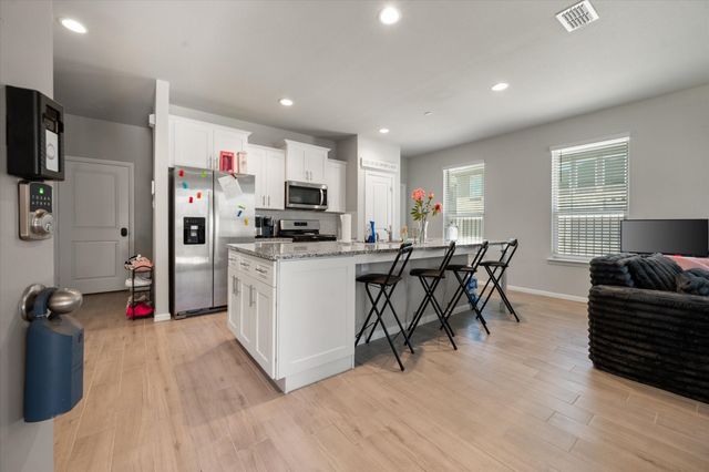 4813 Spirited Pathway, Haltom City, TX 76117