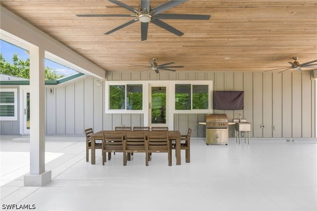 1657 Ardmore RD, Fort Myers, FL 33901
