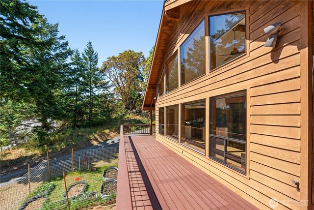100 Quail Crossing Road, Friday Harbor, WA 98250