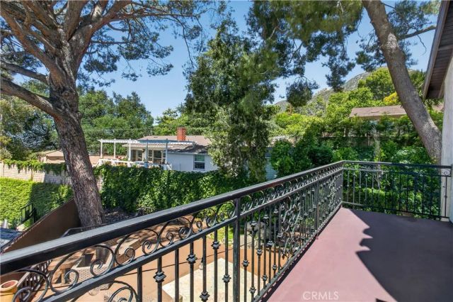 5625 TERRACE DRIVE, La Crescenta, CA 91214
