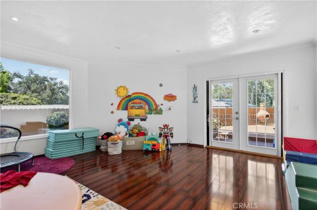 5625 TERRACE DRIVE, La Crescenta, CA 91214