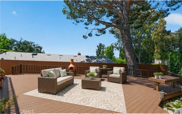 5625 TERRACE DRIVE, La Crescenta, CA 91214