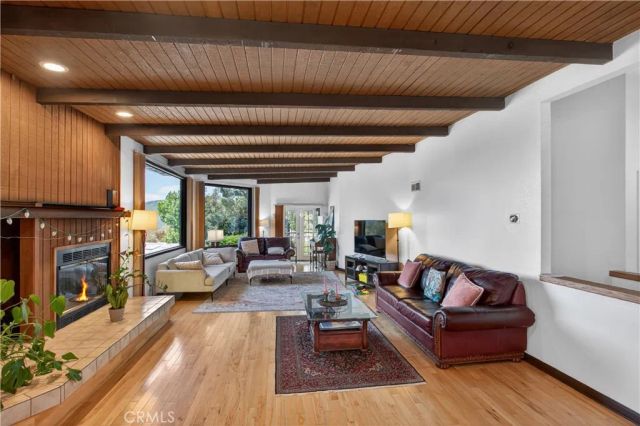 5625 TERRACE DRIVE, La Crescenta, CA 91214