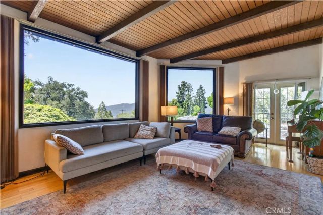 5625 TERRACE DRIVE, La Crescenta, CA 91214