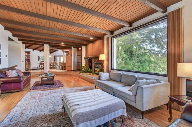 5625 TERRACE DRIVE, La Crescenta, CA 91214
