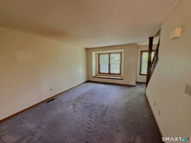 380 Hitchcock Road 60, Waterbury, CT 06705