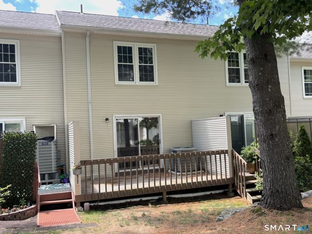 380 Hitchcock Road 60, Waterbury, CT 06705