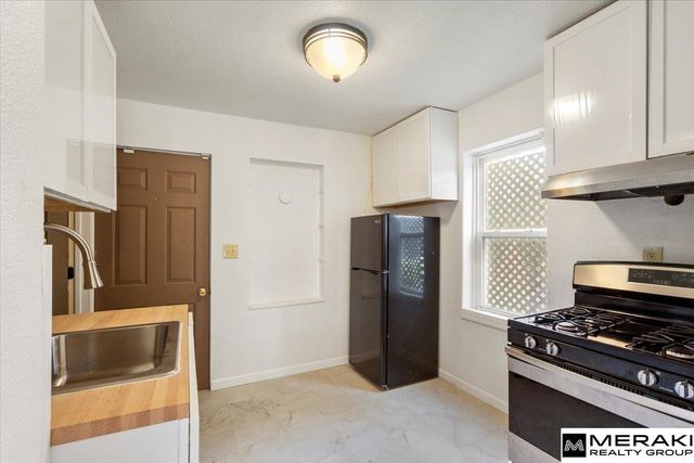 1301 Ogden Street, Omaha, NE 68111