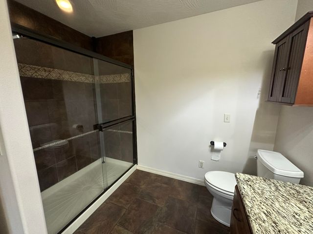 5644 S Winsor Drive, Battlefield, MO 65619