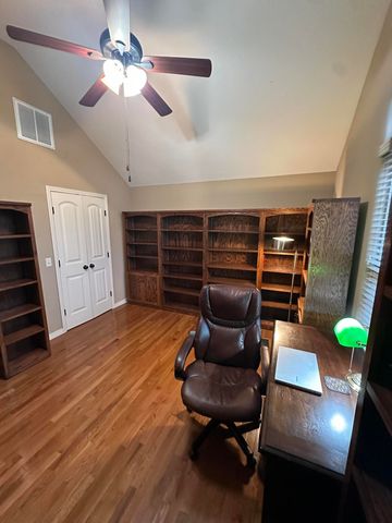 5644 S Winsor Drive, Battlefield, MO 65619