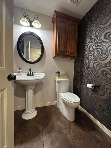 5644 S Winsor Drive, Battlefield, MO 65619