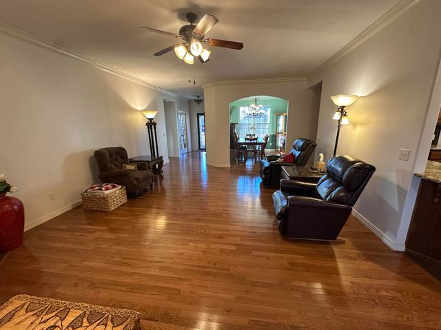 5644 S Winsor Drive, Battlefield, MO 65619