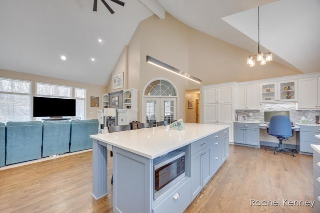 3495 Diamond Ridge Drive, Rockford, MI 49341