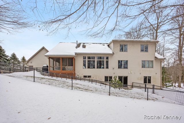 3495 Diamond Ridge Drive, Rockford, MI 49341