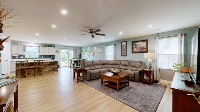 188 Carothers Way, White House, TN 37188
