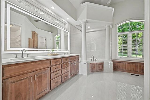 2210 SW Opossum Hollow Road, Blue Springs, MO 64015