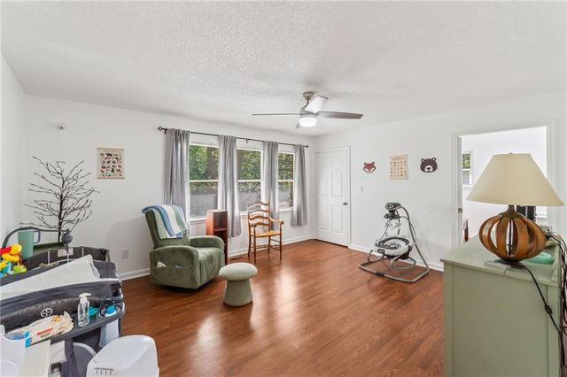 725 Nix Drive, Gainesville, GA 30501