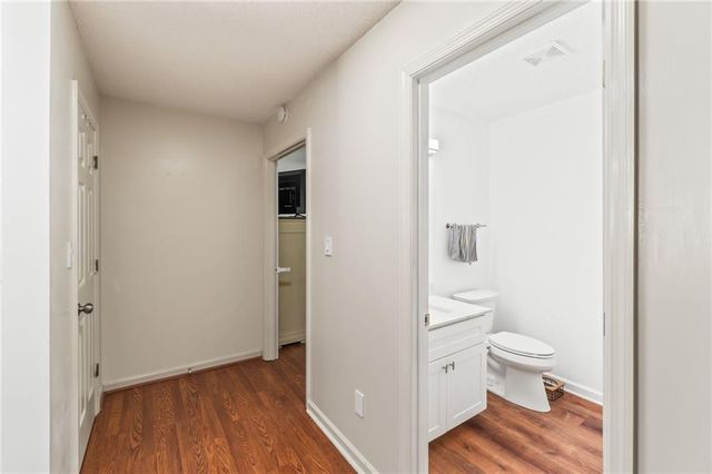 725 Nix Drive, Gainesville, GA 30501