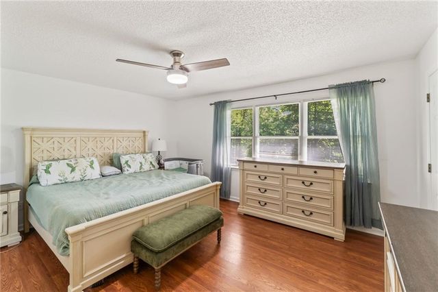725 Nix Drive, Gainesville, GA 30501
