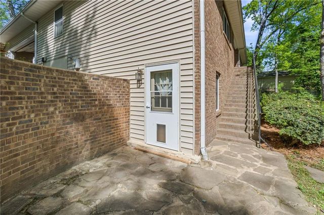 725 Nix Drive, Gainesville, GA 30501